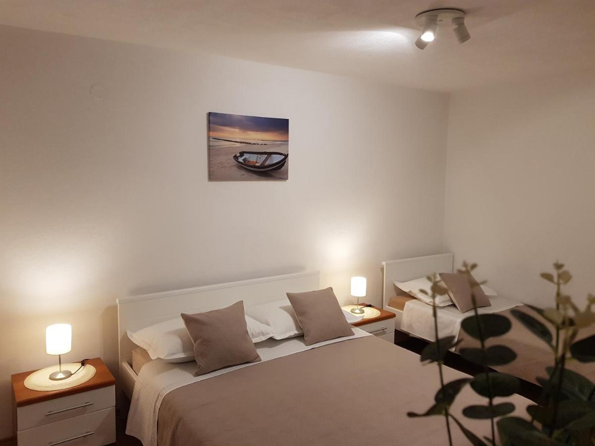 Apartments Huljic Hvar Town Esterno foto