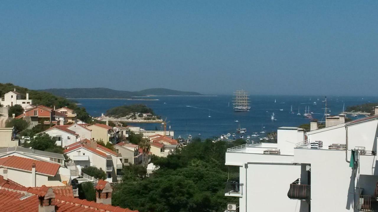 Apartments Huljic Hvar Town Esterno foto